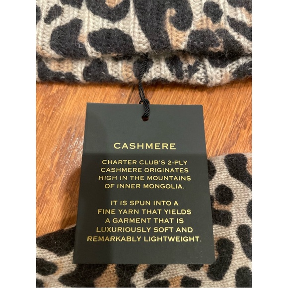 New w Tags 100% Cashmere Charter Club Crew Neck Shirt & Beanie $119 - Picture 8 of 16